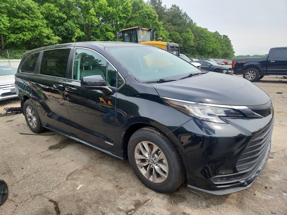 52809496 :رقم المزاد ، 5TDKRKEC9MS004676 vin ، 2021 Toyota Sienna مزاد بيع