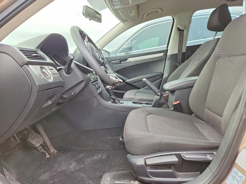 53971406 :رقم المزاد ، 1VWAT7A30GC022731 vin ، 2016 Volkswagen Passat مزاد بيع