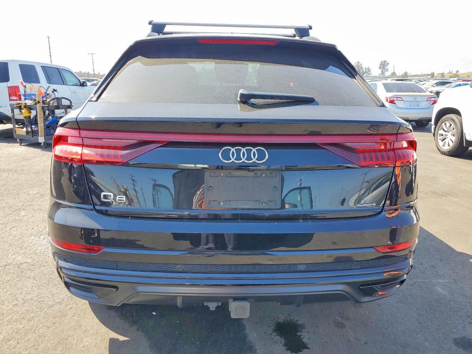 54263146 :رقم المزاد ، WA1EVAF12KD040521 vin ، 2019 Audi Q8 مزاد بيع