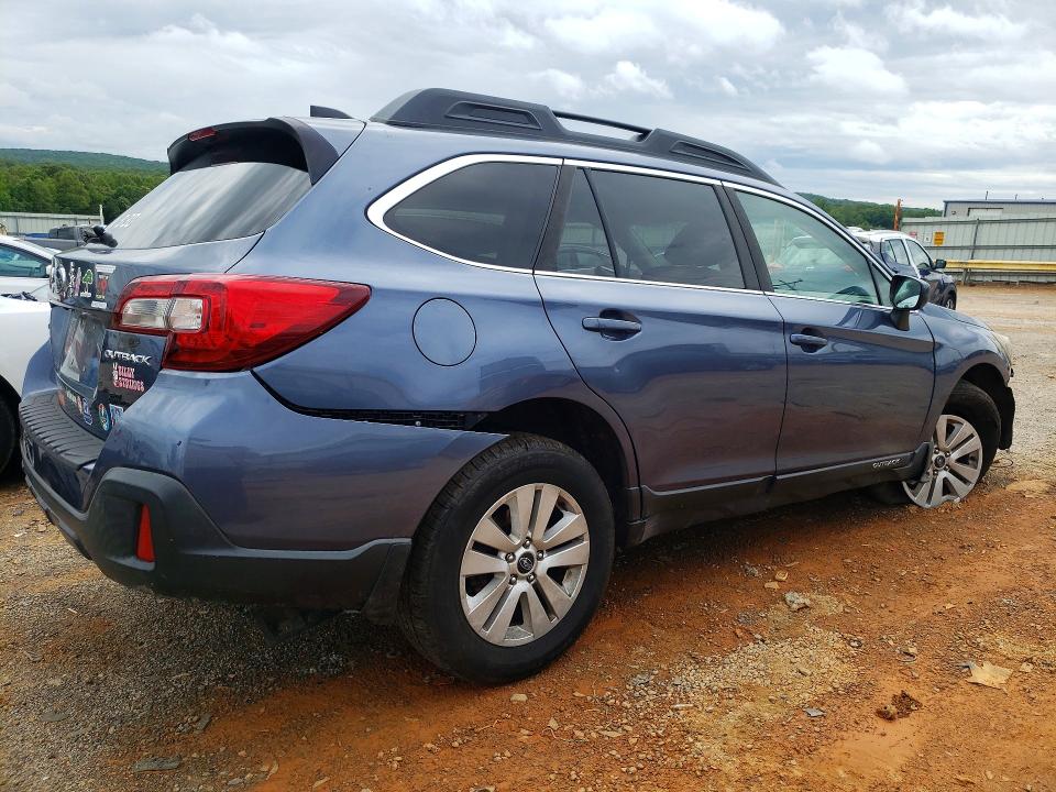 55181576 :رقم المزاد ، 4S4BSACC6J3231592 vin ، 2018 Subaru Outback مزاد بيع