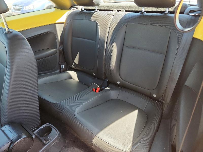 53617916 :رقم المزاد ، 3VWJX7AT2EM601042 vin ، 2014 Volkswagen Beetle مزاد بيع