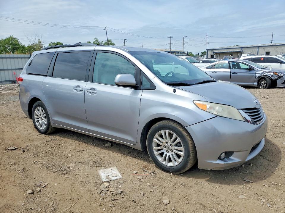 Продажа на аукционе авто 2012 Toyota Sienna, vin: 5TDYK3DC8CS217039, номер лота: 54756296