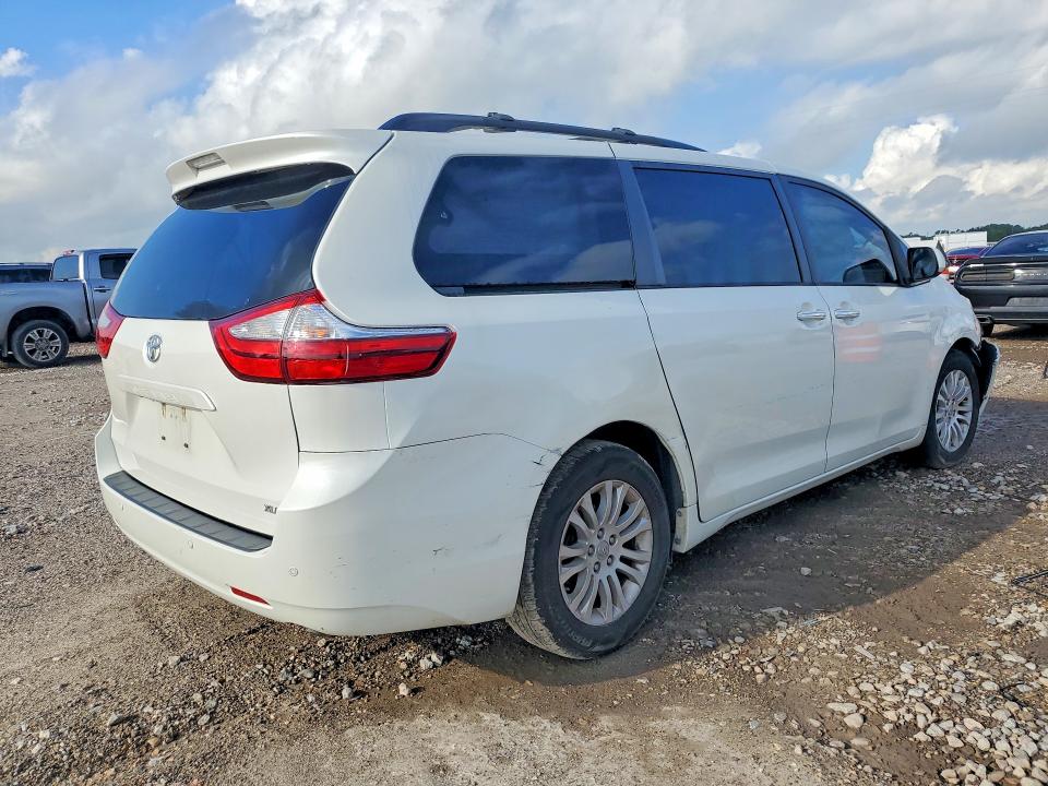 Продажа на аукционе авто 2017 Toyota Sienna, vin: 5TDYZ3DC7HS867113, номер лота: 54607616