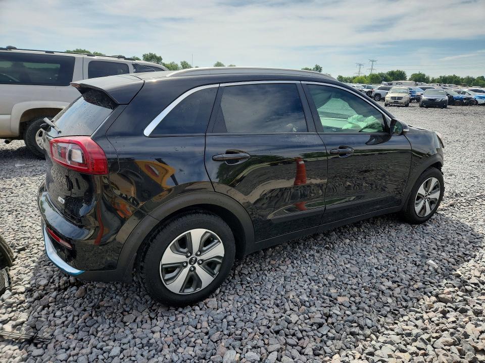 55077296 :رقم المزاد ، KNDCD3LD5J5206582 vin ، 2018 Kia Niro مزاد بيع