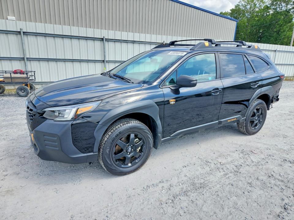 53056076 :رقم المزاد ، 4S4BTGUD8N3180920 vin ، 2022 Subaru Outback مزاد بيع