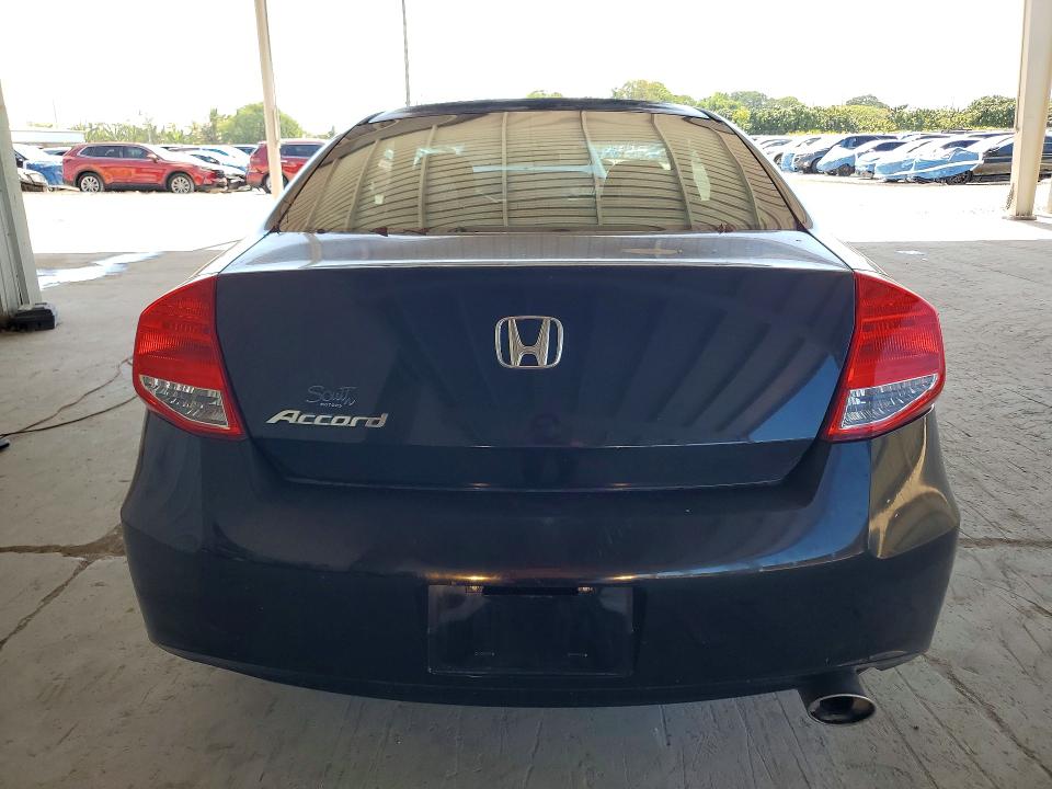 2011 Honda Accord მანქანა იყიდება აუქციონზე, vin: 1HGCS1B39BA013574, აუქციონის ნომერი: 52757626