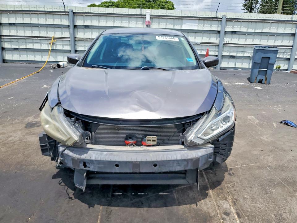 54751606 :رقم المزاد ، 1N4AL3AP1GC261628 vin ، 2016 Nissan Altima مزاد بيع