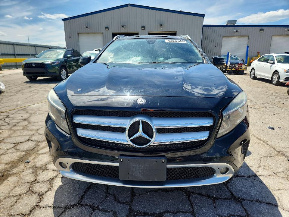 52032346 :رقم المزاد ، WDCTG4GB8HJ286204 vin ، 2017 Mercedes-benz Gla مزاد بيع