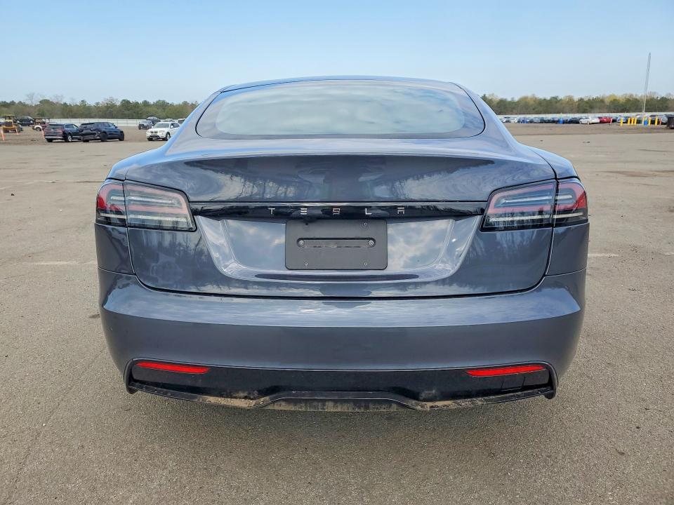 51213296 :رقم المزاد ، 5YJSA1E53PF518342 vin ، 2023 Tesla Model S مزاد بيع