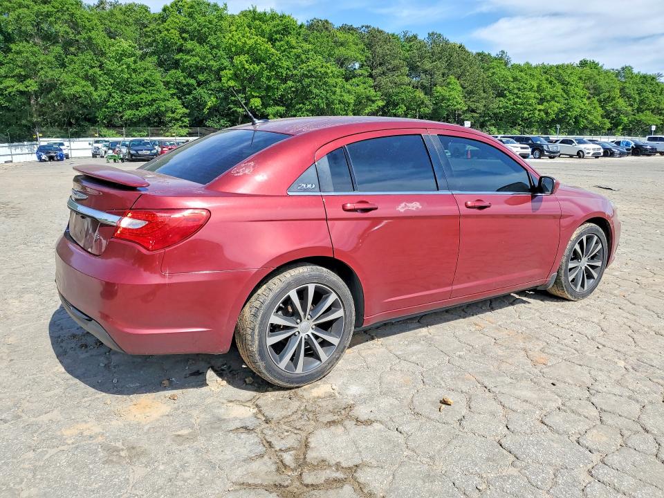 52166846 :رقم المزاد ، 1C3CCBBG3EN131268 vin ، 2014 Chrysler 200 مزاد بيع