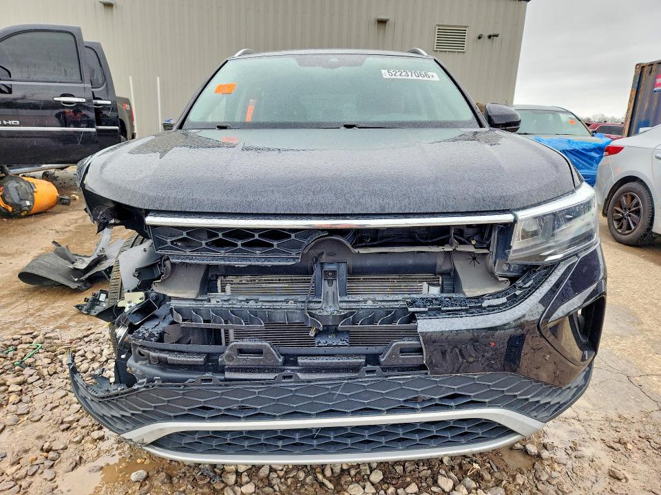 52237066 :رقم المزاد ، 3VVSX7B21RM035704 vin ، 2024 Volkswagen Taos مزاد بيع