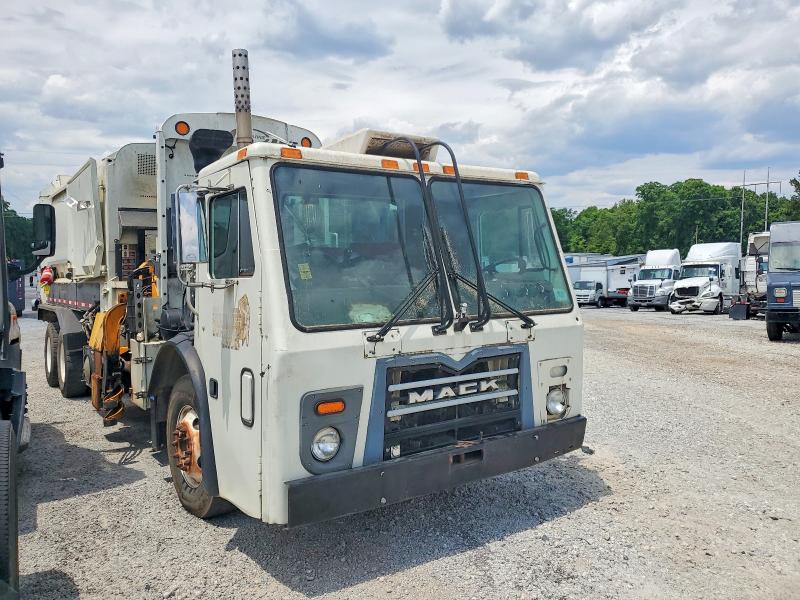 Продаж на аукціоні авто 2015 Mack 600, vin: 1M2AU04C0FM009503, номер лоту: 48539296