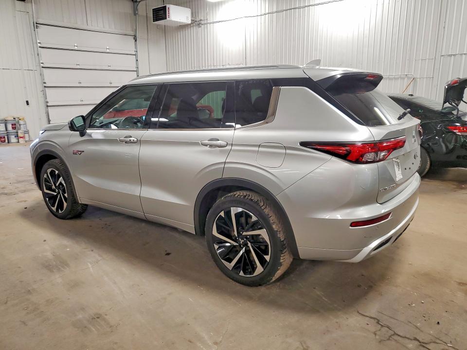 52816836 :رقم المزاد ، JA4T5VA90PZ053628 vin ، 2023 Mitsubishi Outlander مزاد بيع