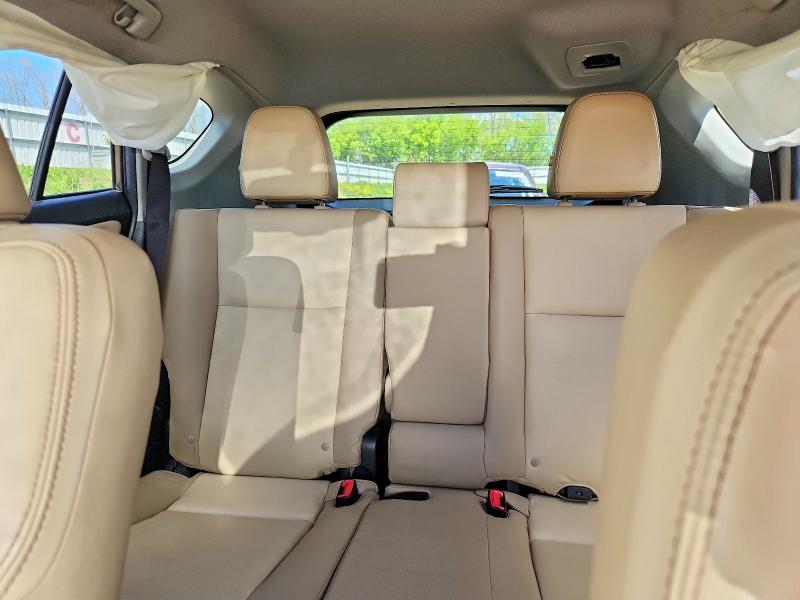 Продажа на аукционе авто 2015 Toyota Rav4, vin: JTMDFREV9FD099797, номер лота: 53685606