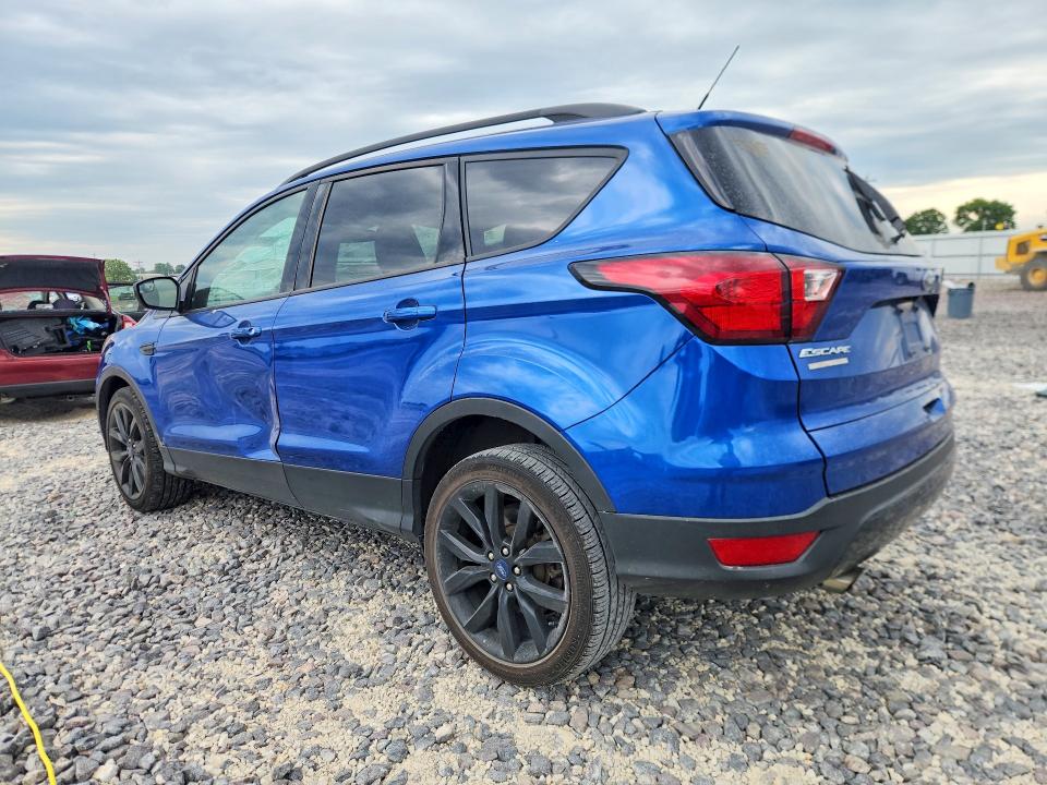 54003456 :رقم المزاد ، 1FMCU0GD2KUA07601 vin ، 2019 Ford Escape مزاد بيع