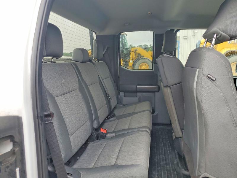53037136 :رقم المزاد ، 1FTEX1CP0NKE62960 vin ، 2022 Ford F150 مزاد بيع