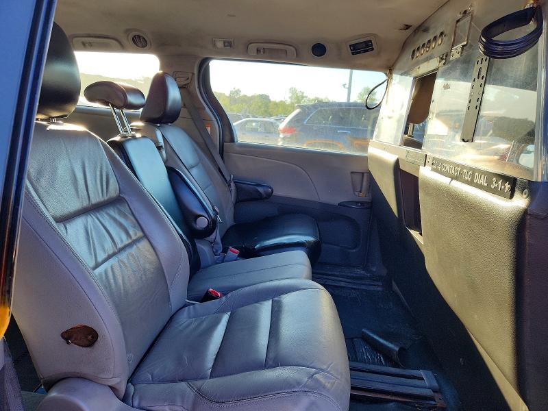 Продажа на аукционе авто 2017 Toyota Sienna, vin: 5TDZZ3DC1HS856239, номер лота: 55356316