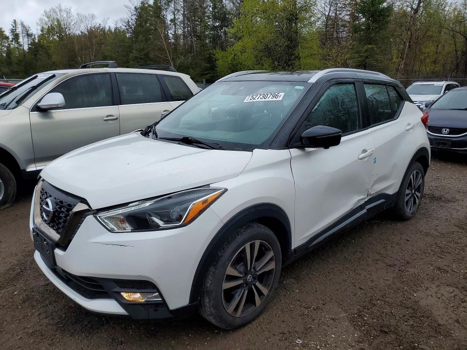 52730796 :رقم المزاد ، 3N1CP5DVXLL490176 vin ، 2020 Nissan Kicks مزاد بيع