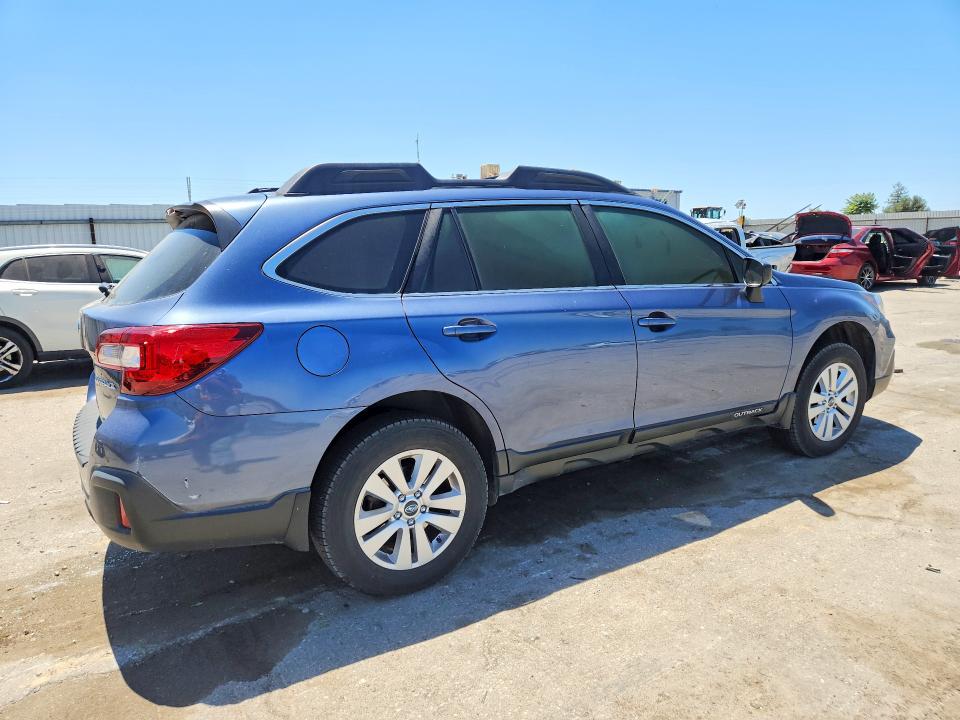 53519726 :رقم المزاد ، 4S4BSAAC7J3273918 vin ، 2018 Subaru Outback مزاد بيع