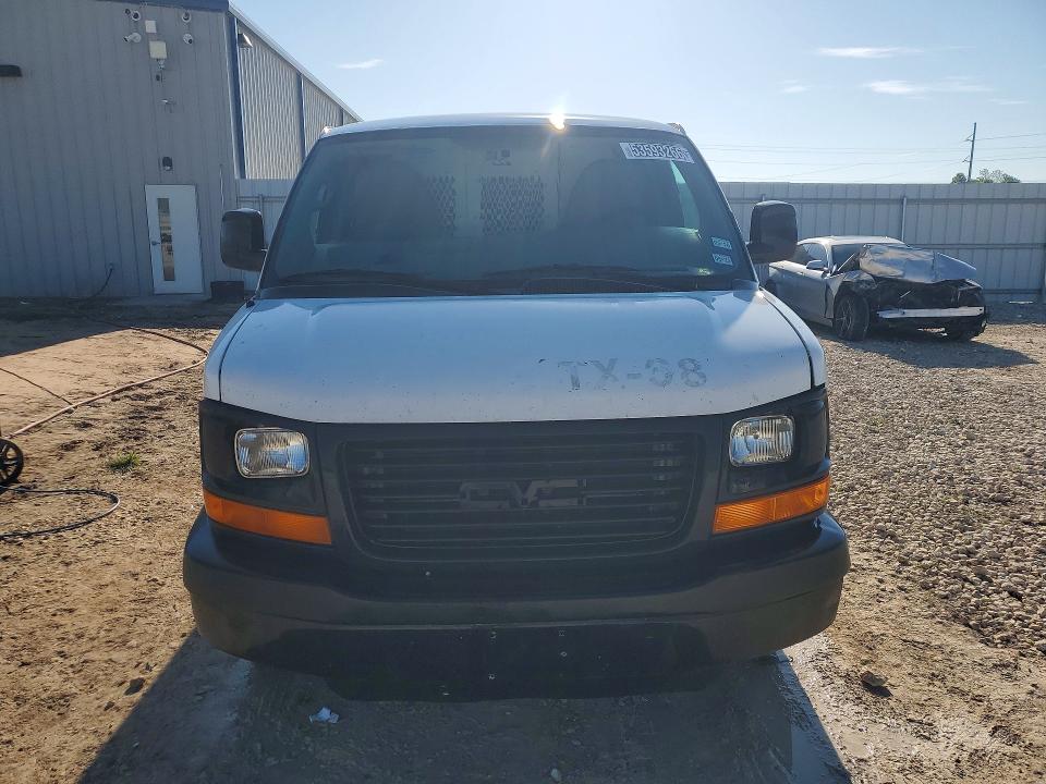 53593266 :رقم المزاد ، 1GTW7FCF5F1113597 vin ، 2015 Gmc Savana مزاد بيع