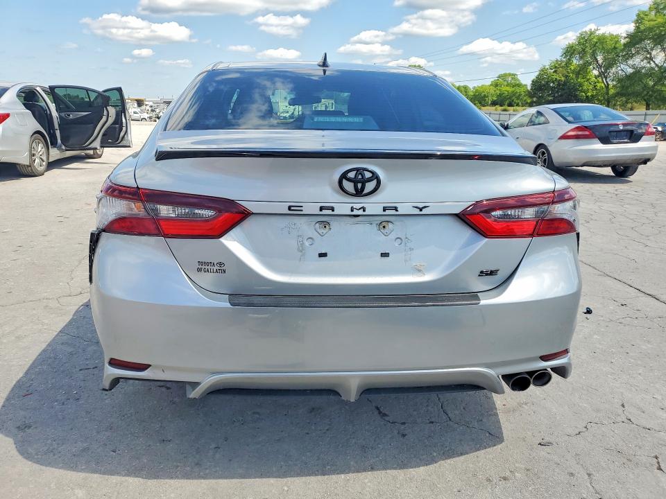 52369176 :رقم المزاد ، 4T1G11AK9NU024665 vin ، 2022 Toyota Camry مزاد بيع