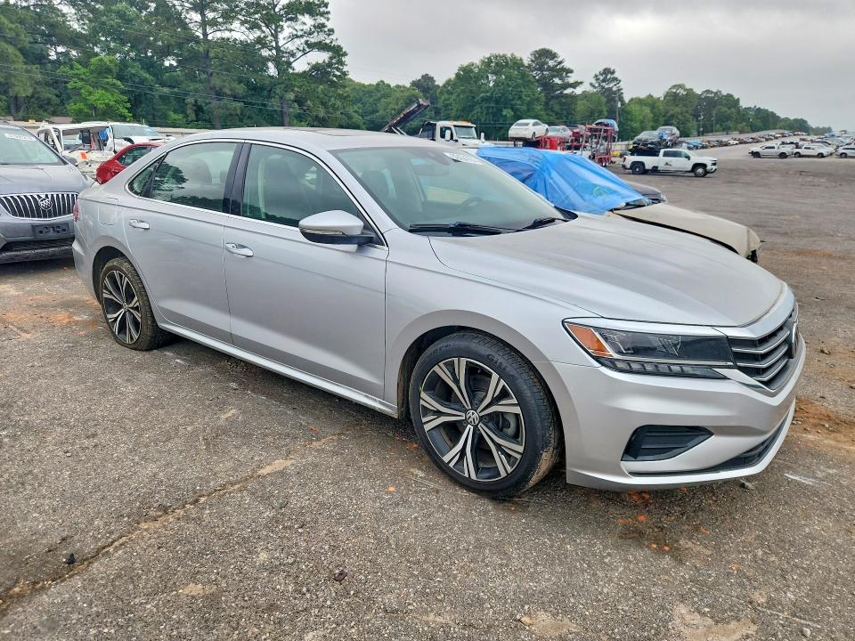 52434726 :رقم المزاد ، 1VWSA7A3XMC000676 vin ، 2021 Volkswagen Passat مزاد بيع