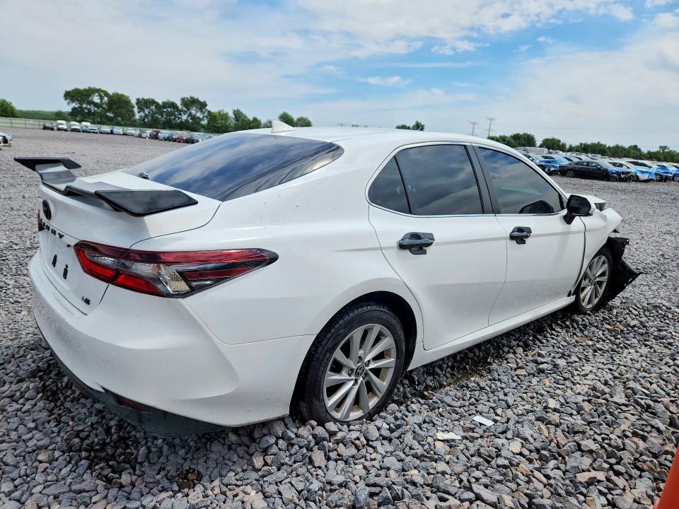 Продаж на аукціоні авто 2021 Toyota Camry, vin: 4T1C11AK5MU542964, номер лоту: 55369646