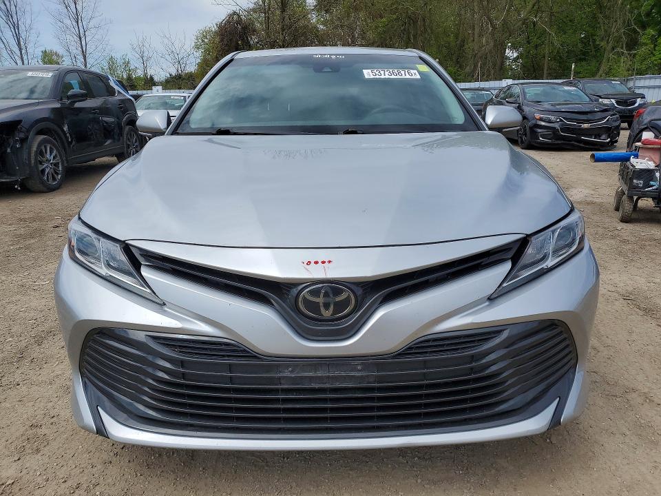 Продаж на аукціоні авто 2018 Toyota Camry, vin: 4T1B11HKXJU597827, номер лоту: 53736876