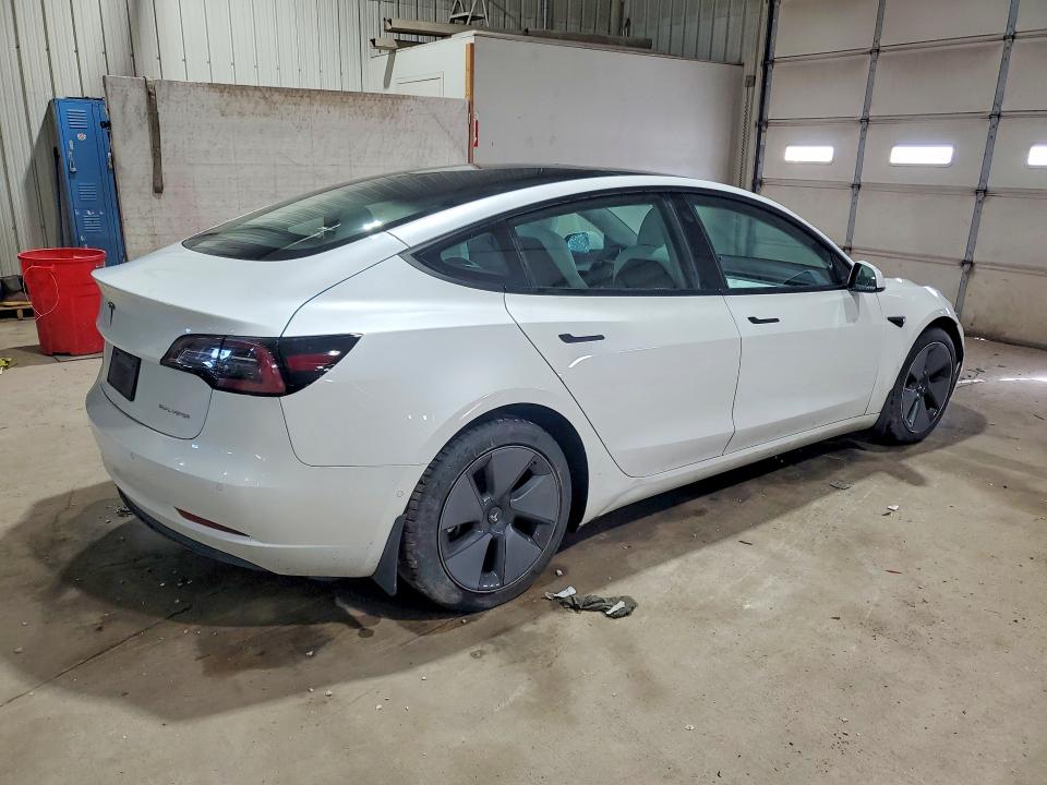 Продажа на аукционе авто 2021 Tesla Model 3, vin: 5YJ3E1EB4MF990172, номер лота: 54980406