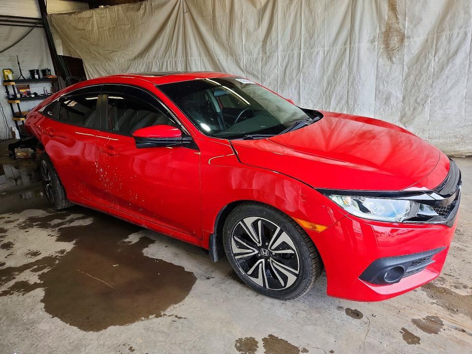 54648546 :رقم المزاد ، JHMFC1F39JX028797 vin ، 2018 Honda Civic مزاد بيع