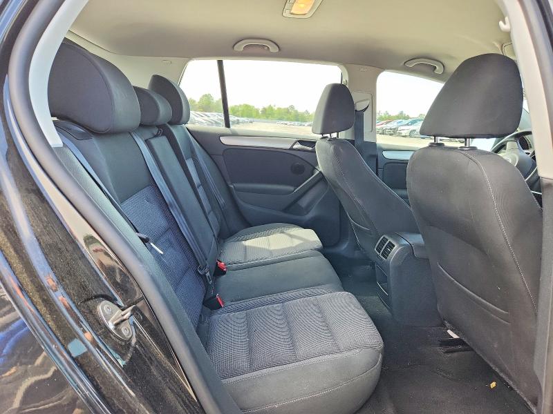 52124666 :رقم المزاد ، WVWDB7AJ4CW018031 vin ، 2012 Volkswagen Golf مزاد بيع