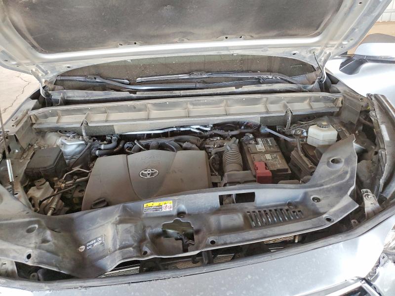 53131856 :رقم المزاد ، 5TDGZRAH4NS546883 vin ، 2022 Toyota Highlander مزاد بيع