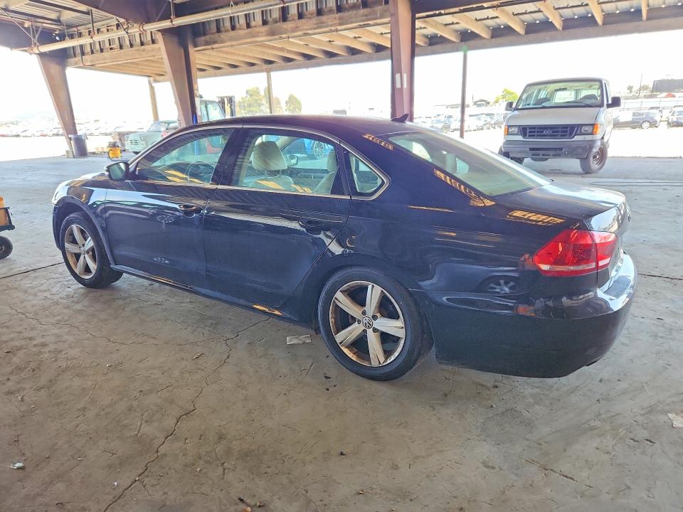 2015 Volkswagen Passat მანქანა იყიდება აუქციონზე, vin: 1VWBV7A3XFC057788, აუქციონის ნომერი: 52858026