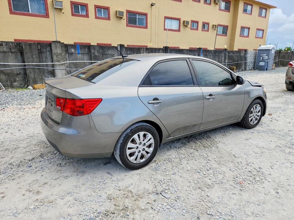 2011 Kia Forte მანქანა იყიდება აუქციონზე, vin: KNAFU4A21B5460888, აუქციონის ნომერი: 54942606