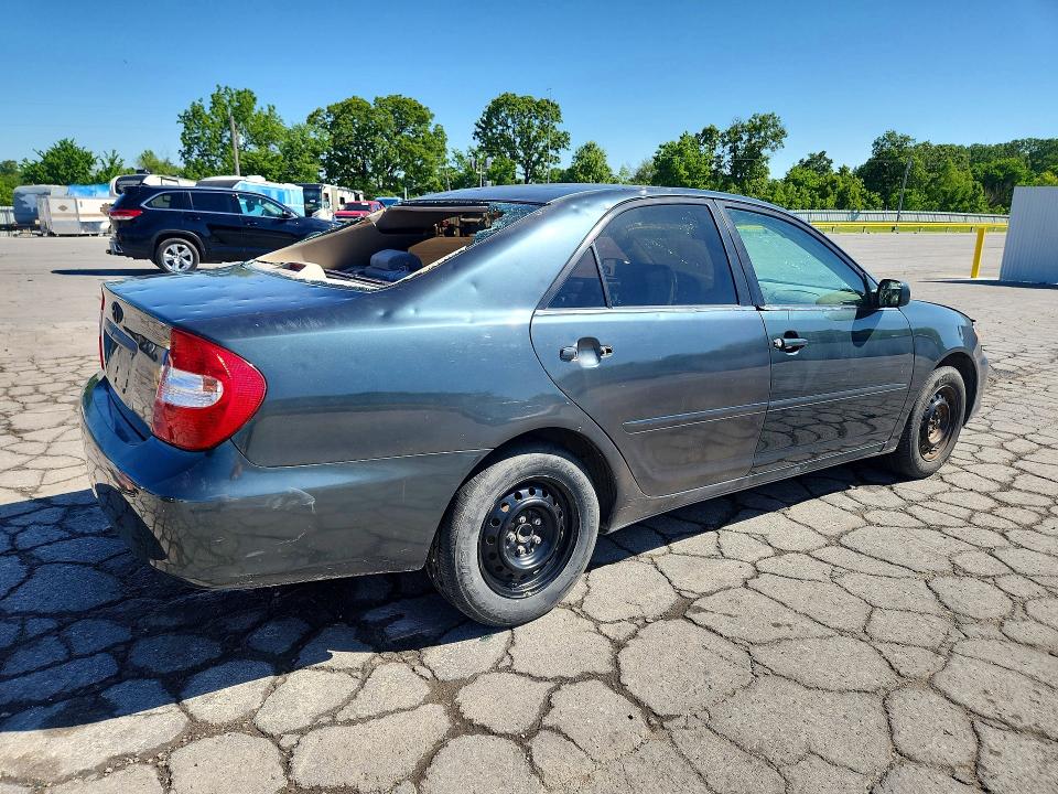 52227056 :رقم المزاد ، 4T1BE32K63U723189 vin ، 2003 Toyota Camry مزاد بيع
