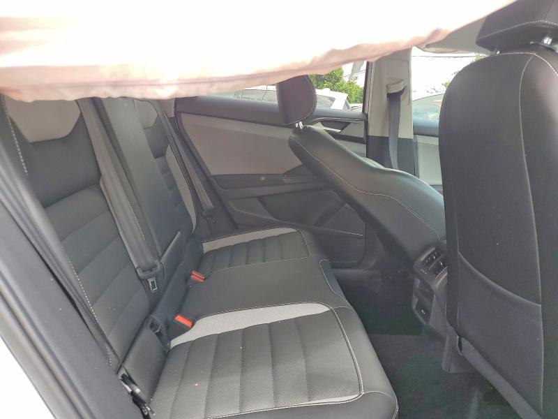 52061196 :رقم المزاد ، 3VV2X7B2XNM017549 vin ، 2022 Volkswagen Taos مزاد بيع
