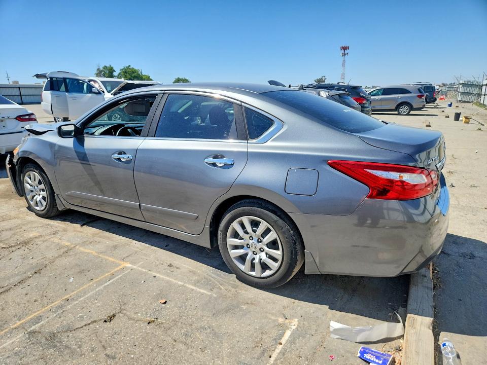 2017 Nissan Altima მანქანა იყიდება აუქციონზე, vin: 1N4AL3AP9HN305073, აუქციონის ნომერი: 53851666