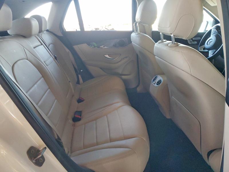 52753836 :رقم المزاد ، WDC0G4JB3HF158807 vin ، 2017 Mercedes-benz Glc مزاد بيع