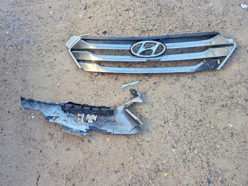 2015 Hyundai Santa Fe მანქანა იყიდება აუქციონზე, vin: 5XYZTDLBXFG299308, აუქციონის ნომერი: 52353966