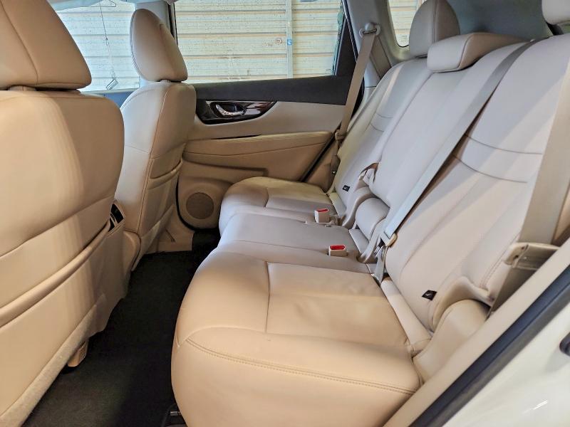 54815906 :رقم المزاد ، 5N1AT2MT9HC828422 vin ، 2017 Nissan Rogue مزاد بيع