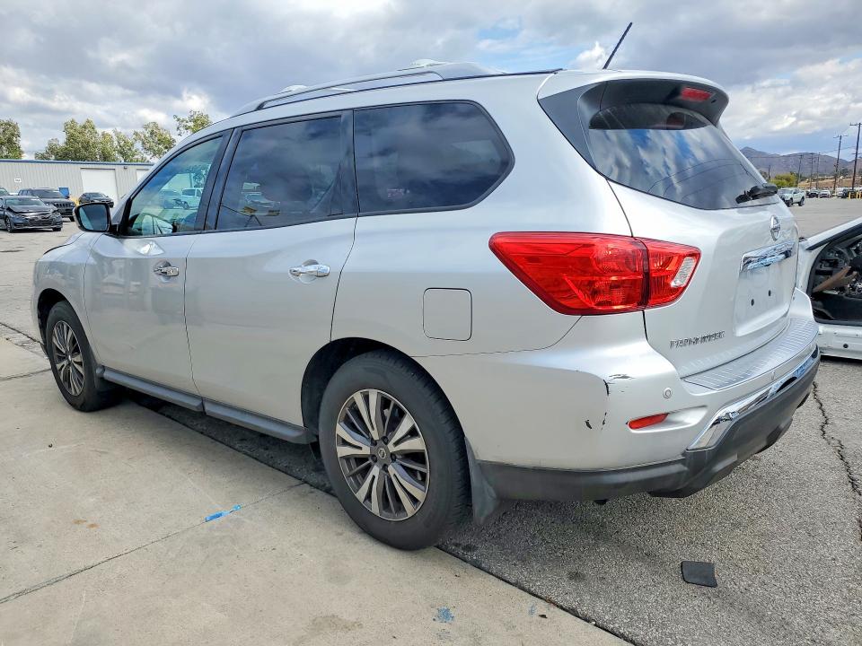 2017 Nissan Pathfinder მანქანა იყიდება აუქციონზე, vin: 5N1DR2MN6HC607213, აუქციონის ნომერი: 52406136