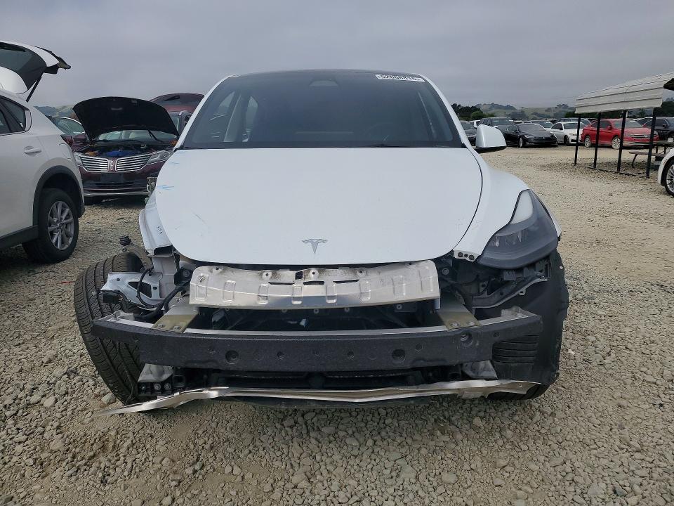 52068816 :رقم المزاد ، 7SAYGDEE5PF742399 vin ، 2023 Tesla Model Y مزاد بيع