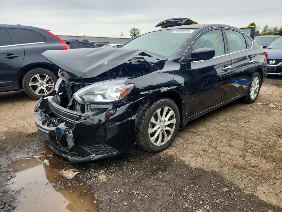 53233366 :رقم المزاد ، 3N1AB7AP1JY321896 vin ، 2018 Nissan Sentra مزاد بيع