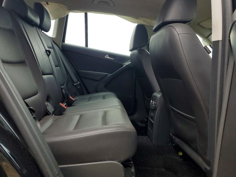 Auction sale of the 2017 Volkswagen Tiguan, vin: WVGAV7AX4HK000203, lot number: 52166376