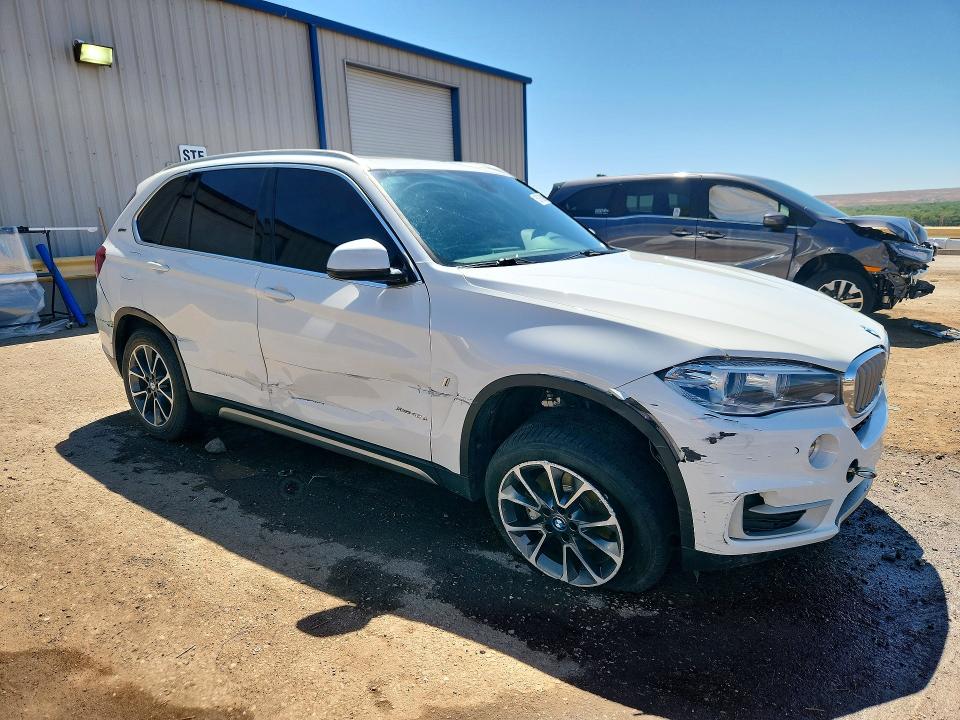 53768396 :رقم المزاد ، 5UXKT0C51J0W01991 vin ، 2018 Bmw X5 مزاد بيع