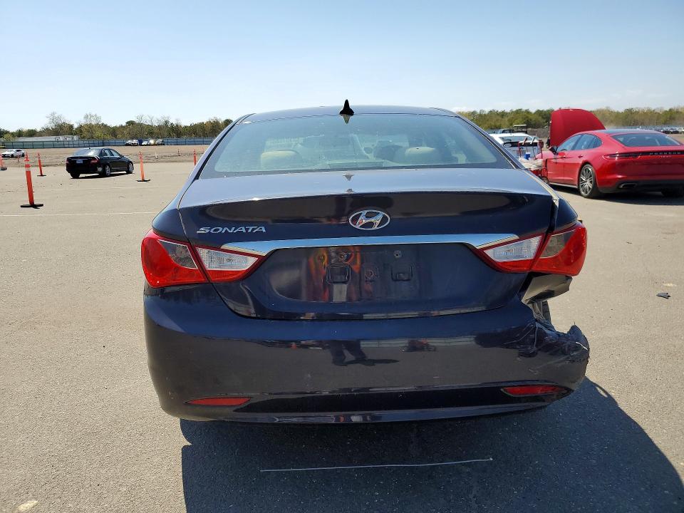 52391686 :رقم المزاد ، 5NPEB4AC0BH015569 vin ، 2011 Hyundai Elantra مزاد بيع