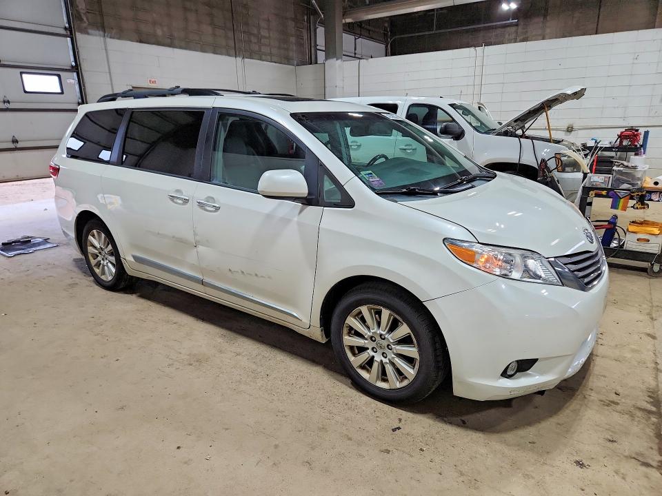 Aukcja sprzedaży 2015 Toyota Sienna, vin: 5TDDK3DC4FS105891, numer aukcji: 54239536