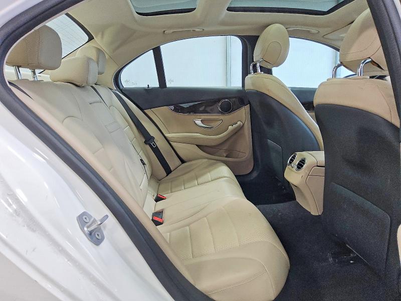 2016 Mercedes-benz C მანქანა იყიდება აუქციონზე, vin: 55SWF4JBXGU173017, აუქციონის ნომერი: 52818326