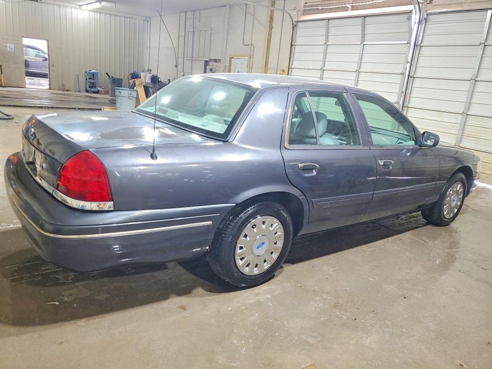Продаж на аукціоні авто 2005 Ford Crown Victoria, vin: 2FAHP71W55X136827, номер лоту: 52683546