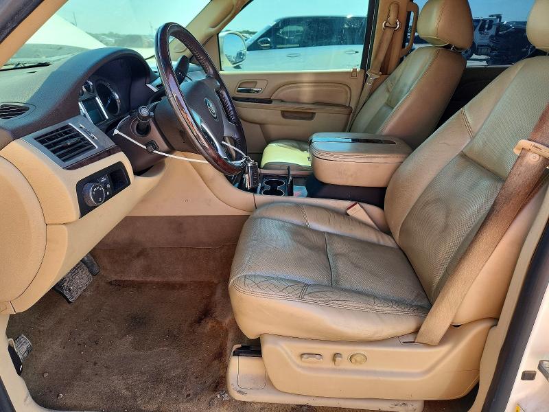 2010 Cadillac Escalade მანქანა იყიდება აუქციონზე, vin: 1GYUKJEF2AR173461, აუქციონის ნომერი: 53138236